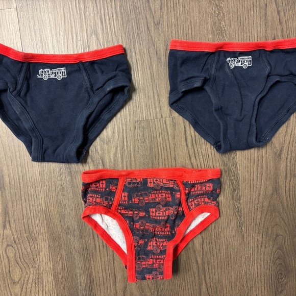 GAP 2T-3t Disney, Striped, Shark, Dino & Firetruck Tng Underwear. Exclt cdtn. - Picture 9 of 14